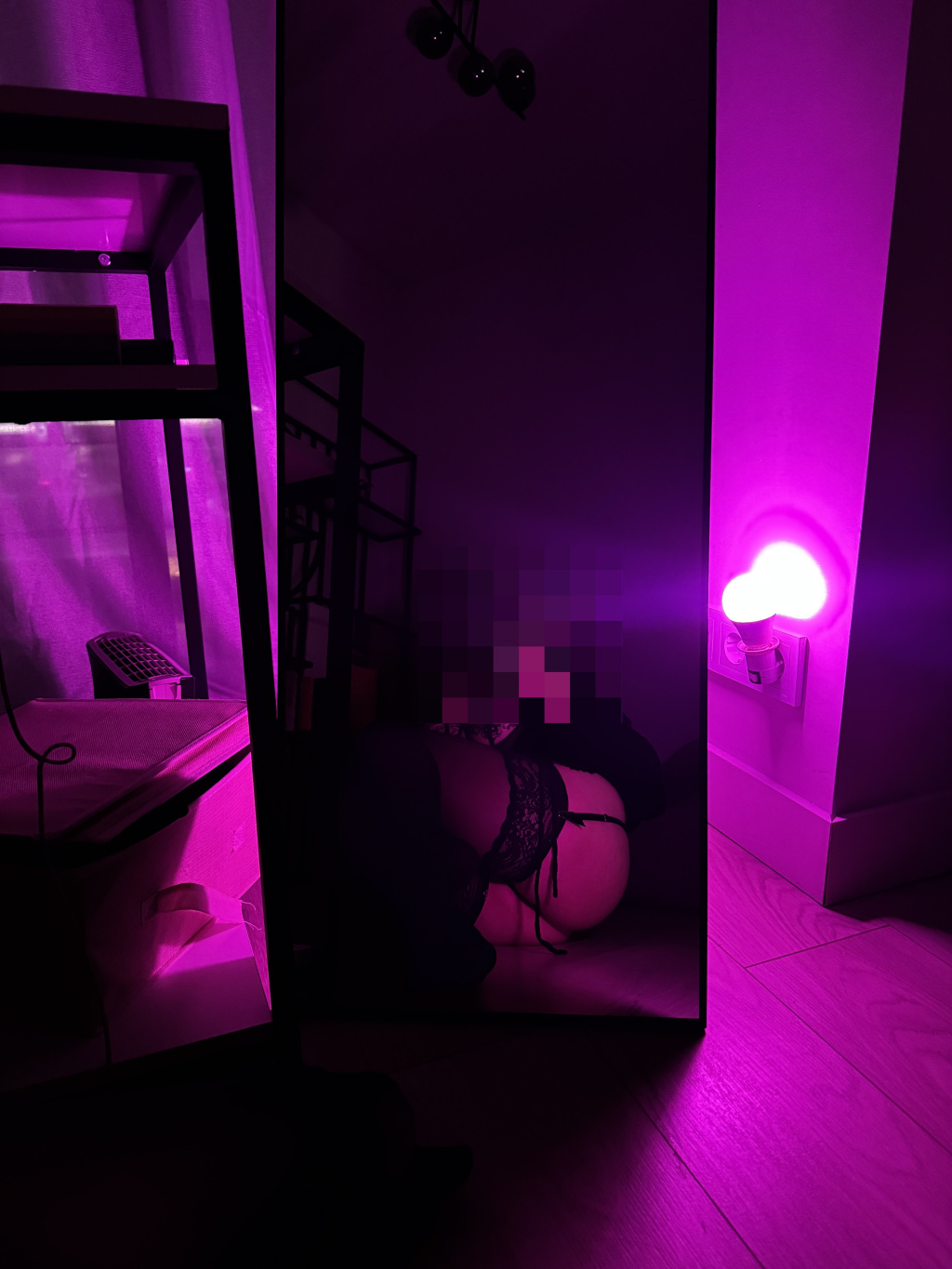 Инди Василина : проститутки индивидуалки в Омске