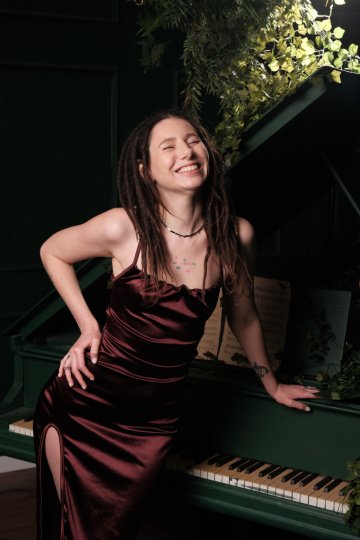 индивидуалка проститутка Омска