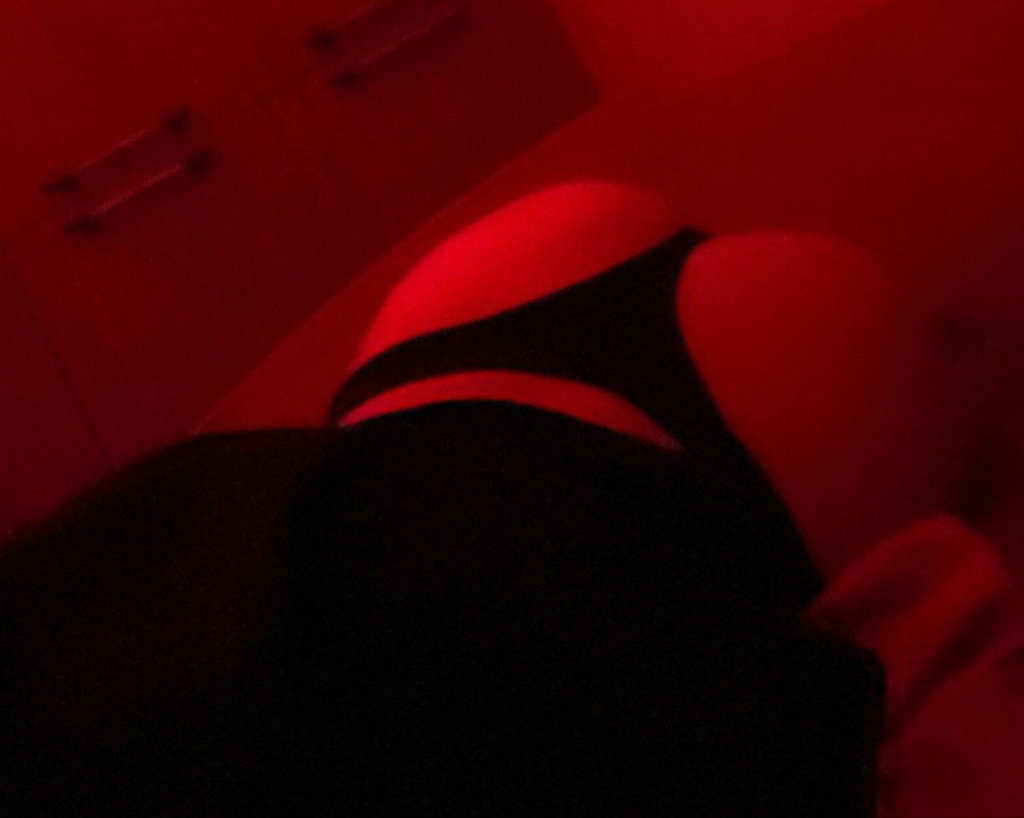 Лера: проститутки индивидуалки в Омске