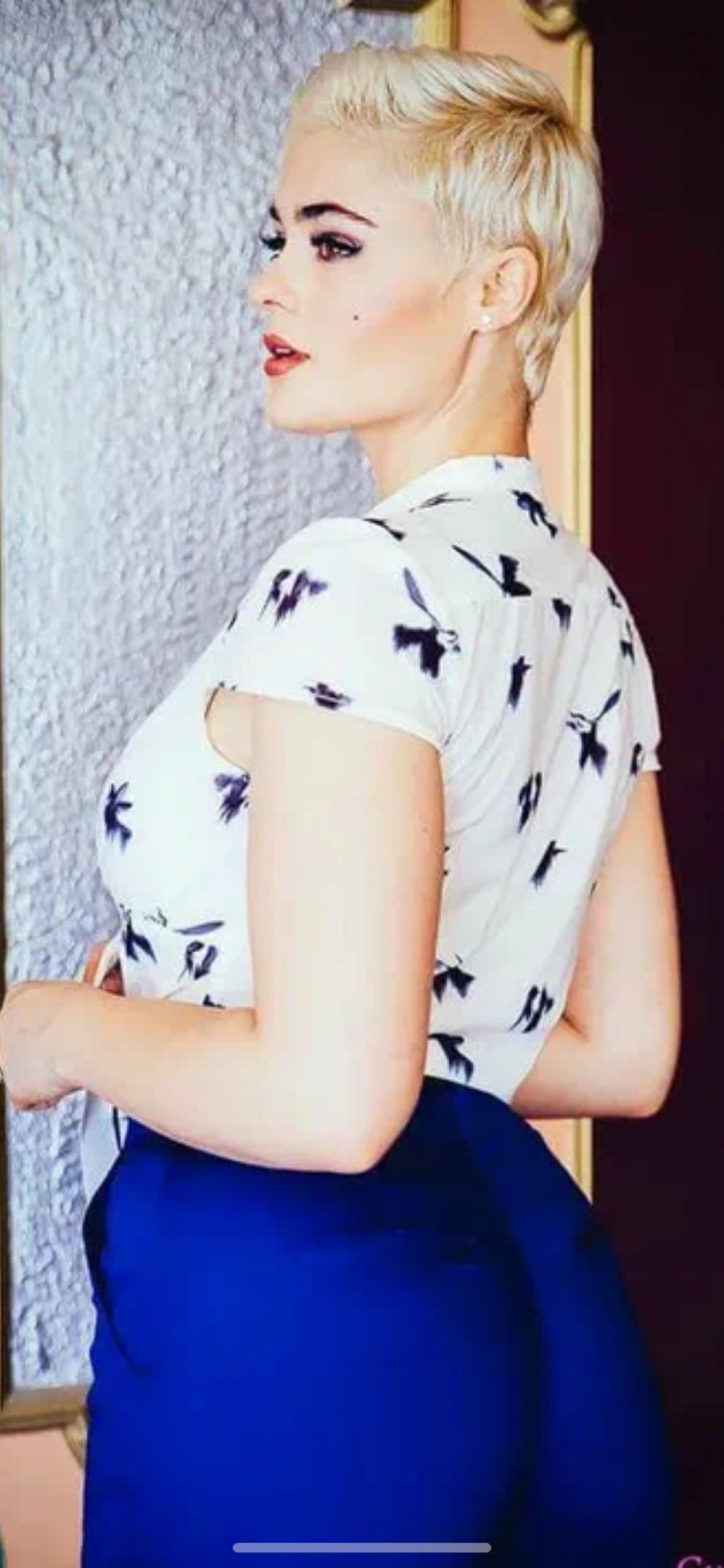 Анютка: проститутки индивидуалки в Омске