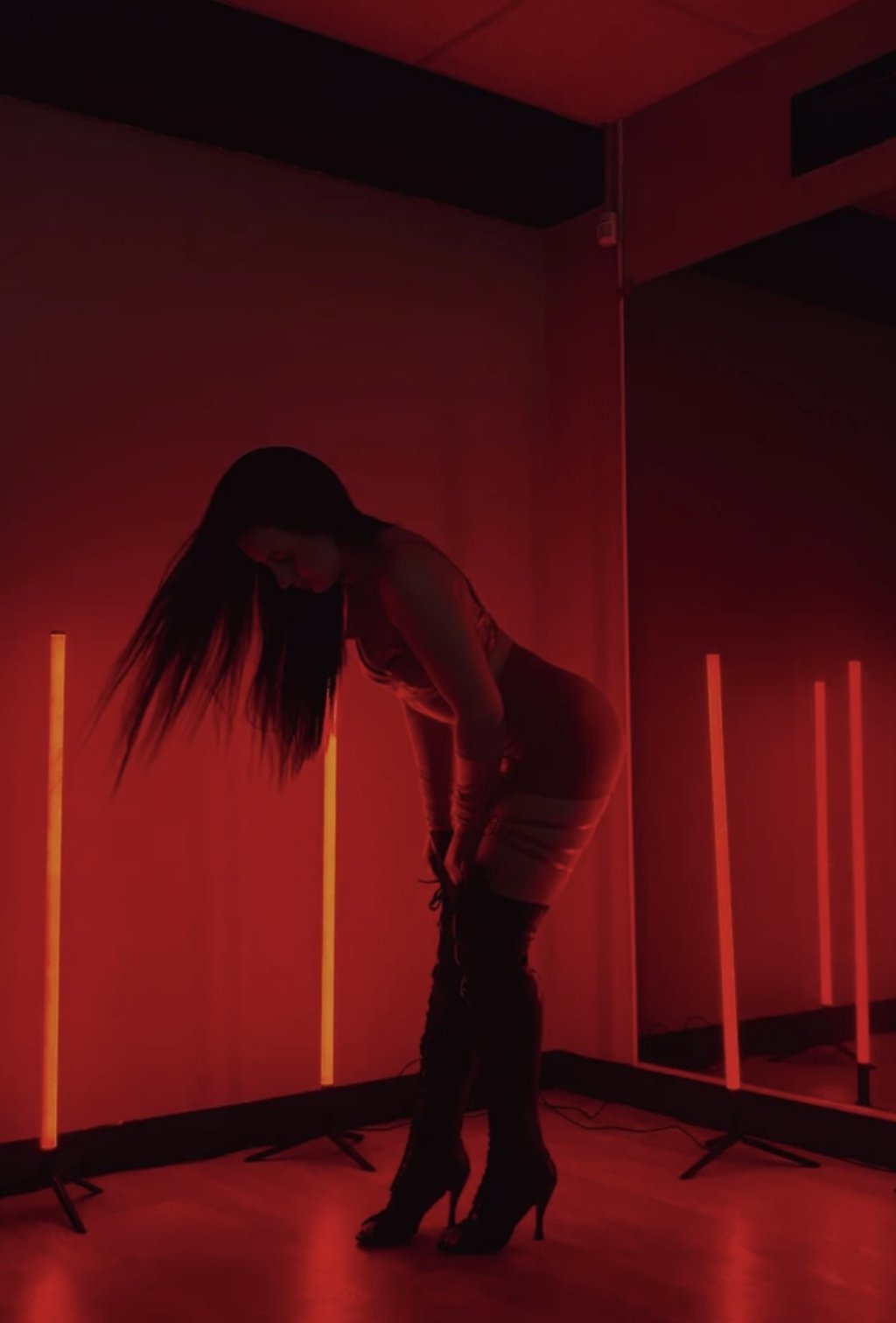 Яна : проститутки индивидуалки в Омске